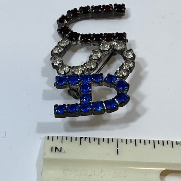 VTG USA Patriotic Brooch Red Clear Blue Prong Set Rhinestones Hat Vest Pin 2"x1" - Picture 10 of 11